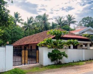 Glanwoods Inn - 2BHK Antique Independent house Vacation rental in Mangaluru