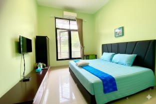 Serafinna Guest House Vacation rental in Surabaya