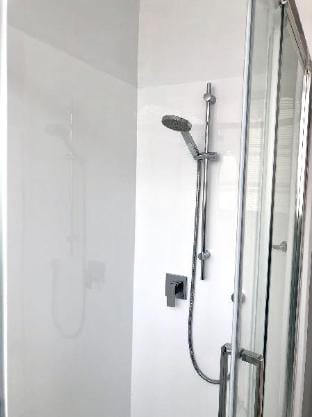 Sweet Home at Blockhouse Bay Apartment in Auckland
