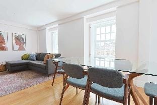 Downtown Charming Apartments - Apartamento Castelo Apartment in Vila Real District