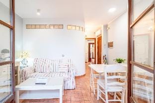 Unik Vacation Old Town Apartment in Tarragona