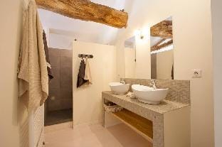 Domaine borgnette fantastique maison  Vacation rental in Nouvelle-Aquitaine