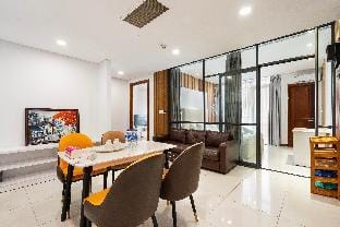 Losso Spacious - Group- Stay, Party, Central D1,  Apartment in Ho Chi Minh City