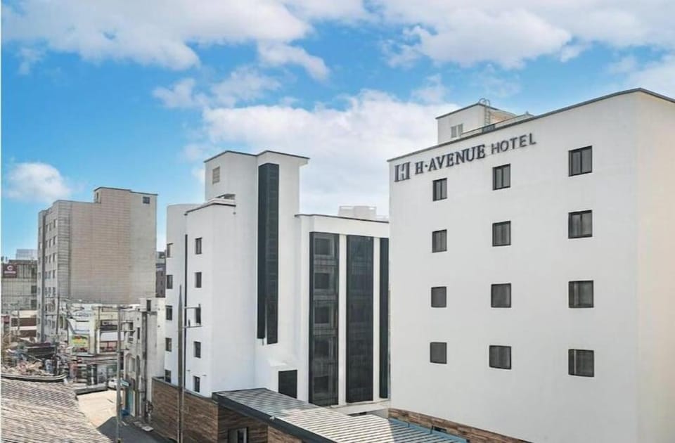 H Avenue Hotel Jeonju Deokjin Hotel in South Korea