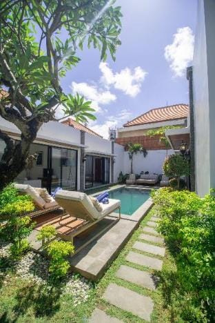 Newly Renovated 3 Bedrooms Villa in Seminyak Bali Villa in Kuta
