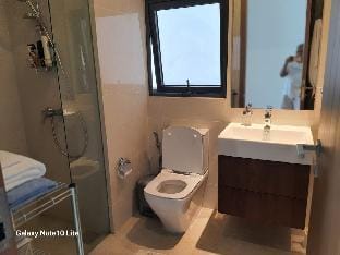 Capitol Twinpeaks long stay rent Apartment in Colombo