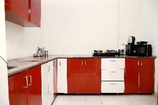 Divine India Service Apartment 3Bhk, E28 Saket 1B Apartment in New Delhi