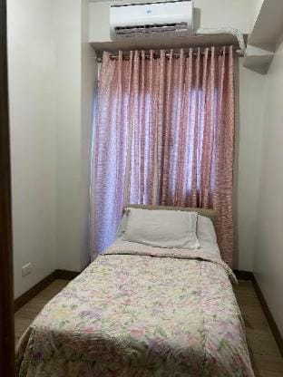 Tellies Staycation Apartment in Paranaque