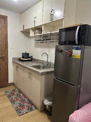 Tellies Staycation Apartment in Paranaque
