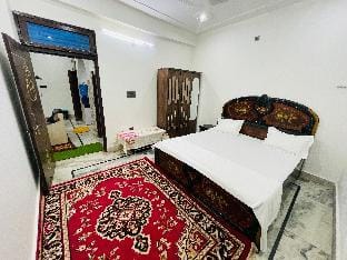 Dev entire holiday home Apartment in Uttar Pradesh