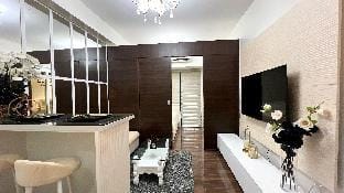Classic Comfort and Style Apartment in Pasay