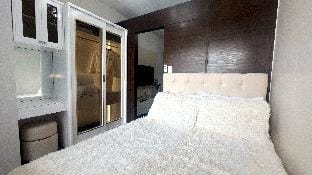 Classic Comfort and Style Apartment in Pasay