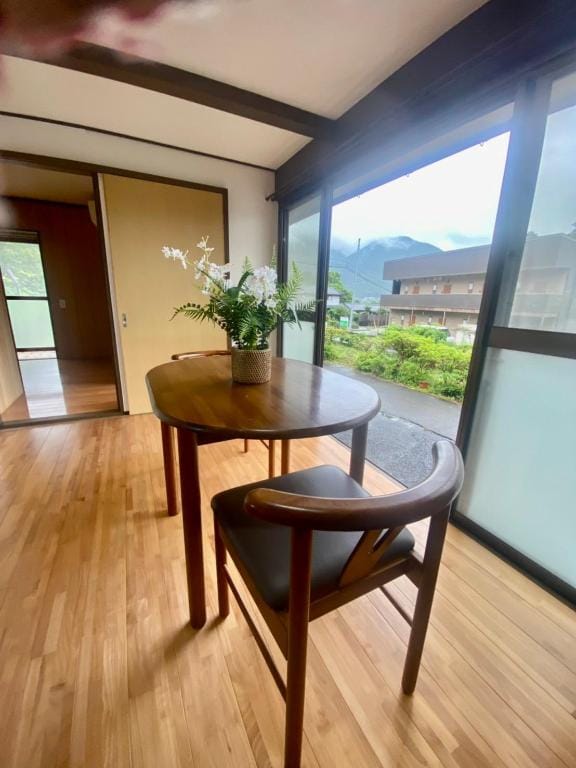 Garden-View YUFU Apartment in Japan