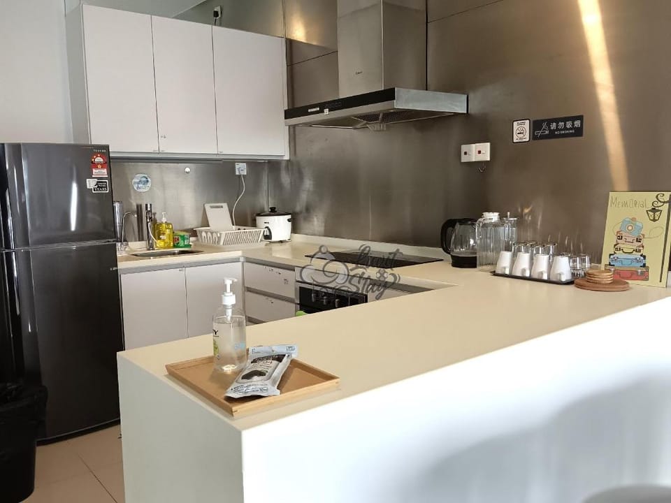 Camellia Bangsar South Premium Family 2R1B l 6Pax Apartment in Federal Territory of Kuala Lumpur