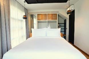Hibiscus 3 BR Pool Villa Ocean View AN37B Apartment in North Kuta