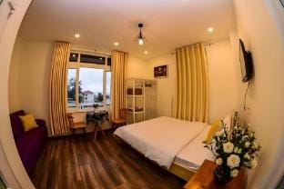 Mai Villa Dalat 9 bedrooms 8 bathrooms City center Vacation rental in Dalat