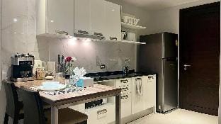 521-5 Stars Pool View Large Studio  Patong Beach Apartment in Patong