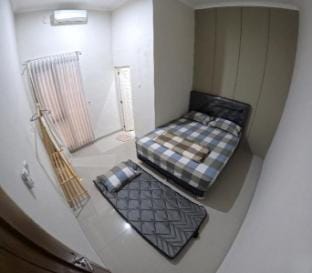 GMR 1 Homestay Jogja Vacation rental in Special Region of Yogyakarta
