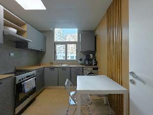 Ultra Luxury Flat Fully Upgrade w Balcony - Marina Apartment in Dubai