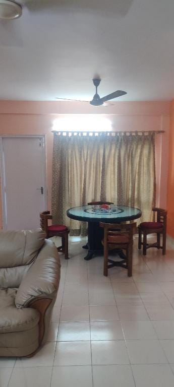 Flat K-1 , Sherwood Estate Apartment in Kolkata