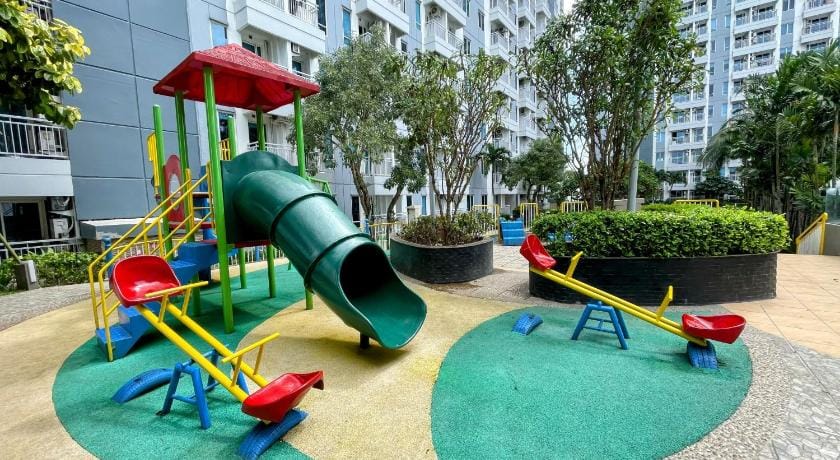 Modern Living Pakuwon Mall Surabaya By ProIns Hotel in Surabaya