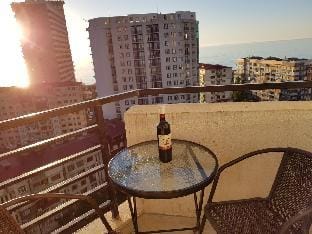 Moon Flat Apartment in Batumi