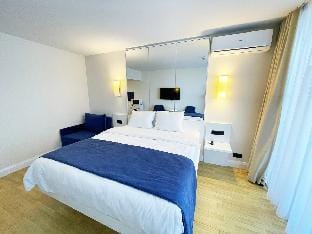 Orbi City sea view 10.10 Apartment in Batumi