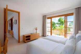 Nawasena 5 BR Private Pool Villa Y011 Villa in North Kuta