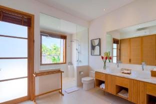 Akandra 5 BR Private Pool Villa DH20 Villa in North Kuta