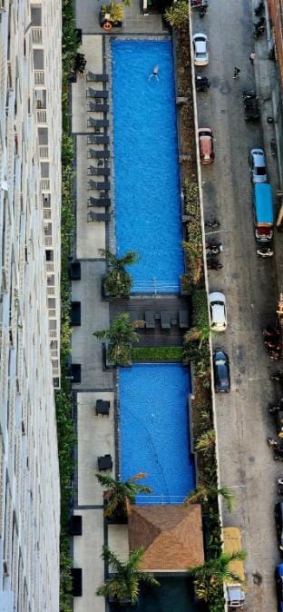 Condo 2BR , 3beds near NAIA Airport, MOA, & PICC  Apartment in Pasay