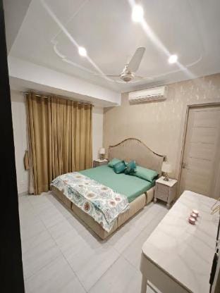 Furnished Apartment On Rent, Gulberg Lahore. Vacation rental in Lahore