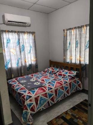 HOMESTAY PAK BANG  5 Vacation rental in Terengganu, Malaysia