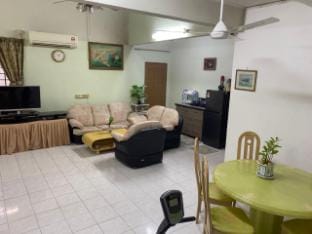 Comfortable Retreat in Megah Ria Vacation rental in Johor