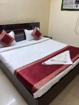 Family Manor- spacious and family friendly house. Vacation rental in Varanasi