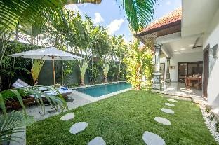 Tropical Villa in Prime Location – 15 Min to Beach Villa in North Kuta