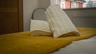 Modern 3 Bed Home, Near Etihad Stadium Vacation rental in Manchester