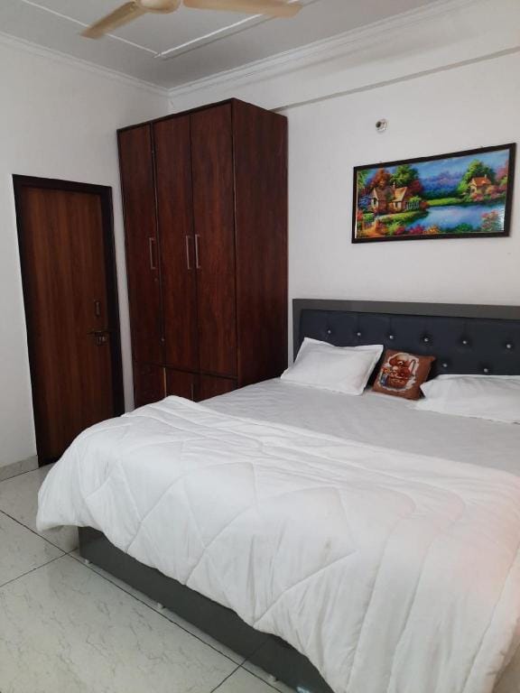 Shree Jee Heights Hideout on the Ganges Apartment in Rishikesh