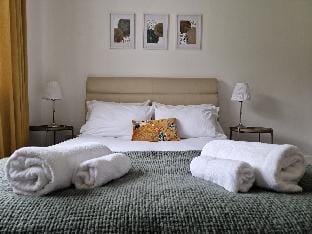 "The Firs" A stylish and spacious 3 bed-bungalow Vacation rental in Oxford