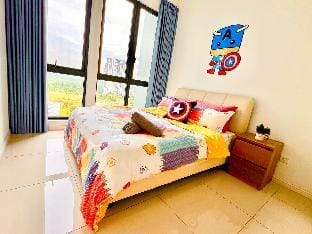 Legoland-3mins Drive Kairos Super Hero Suite 12pax Vacation rental in Johor