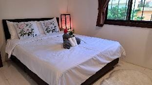 November T Lodge. Home stay in Pattaya. Vacation rental in Pattaya City