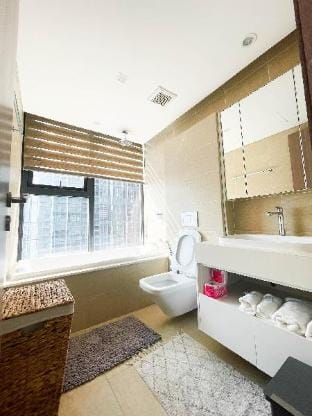 Mira Housing - Vinhomes Metropolis Lieu Giai Apartment in Hanoi