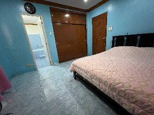 Jaycee Elizabeth  staycation Vacation rental in Manila City