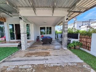 Plus1 Hua-Hin Private Poolvilla from beach 3km Vacation rental in Hua Hin District