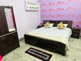 Kant kutir Apartment in Varanasi