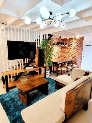 Tagaytay Green Cabin Free Parking Over 6pax 0202 Apartment in Tagaytay
