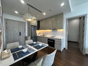 Milan Housing- Masterise 2brt Vinhome Smart City  Apartment in Laos