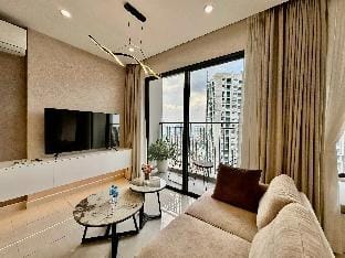 Milan Housing-  Vinhome Smart City 2brt+ park view Apartment in Laos