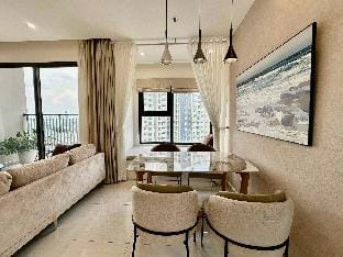 Milan Housing-  Vinhome Smart City 2brt+ park view Apartment in Laos