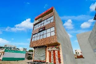 Hotel O Drip Inn Vacation rental in Lucknow