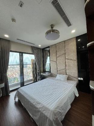 Golden Park Serviced Apartment, view Cau Giay park Apartment in Laos